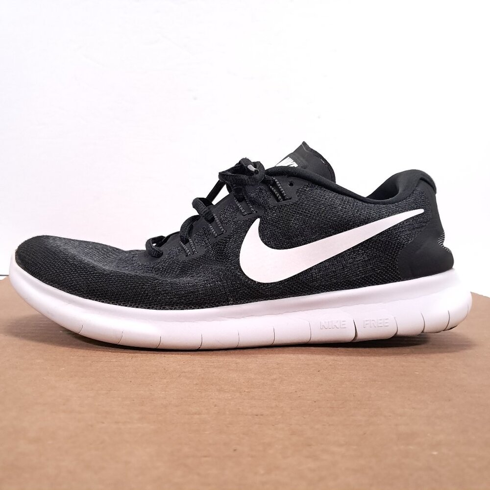Nike Athletic Shoes Women 10 Free Rn Black White Running Sneakers 880840-001